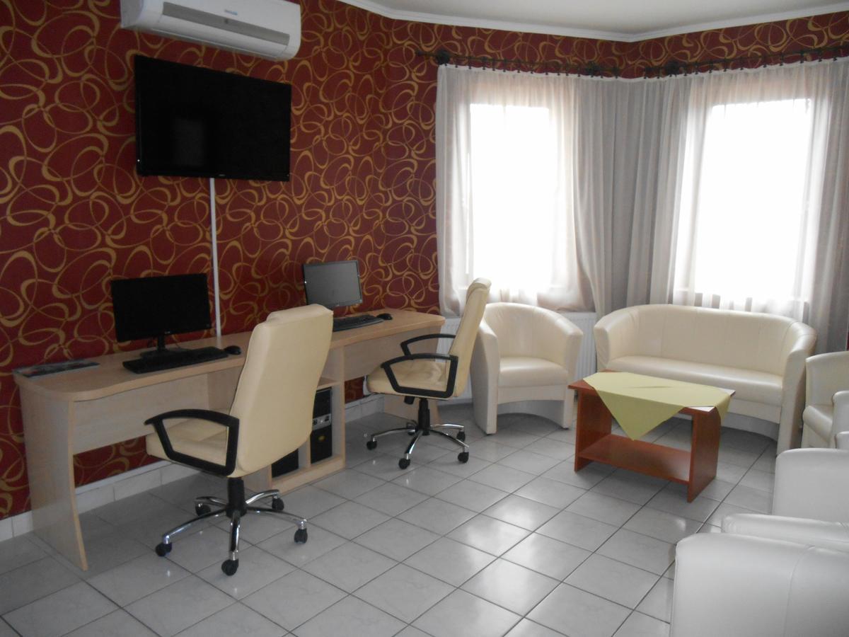 Holdfeny Hotel Forro Exterior photo